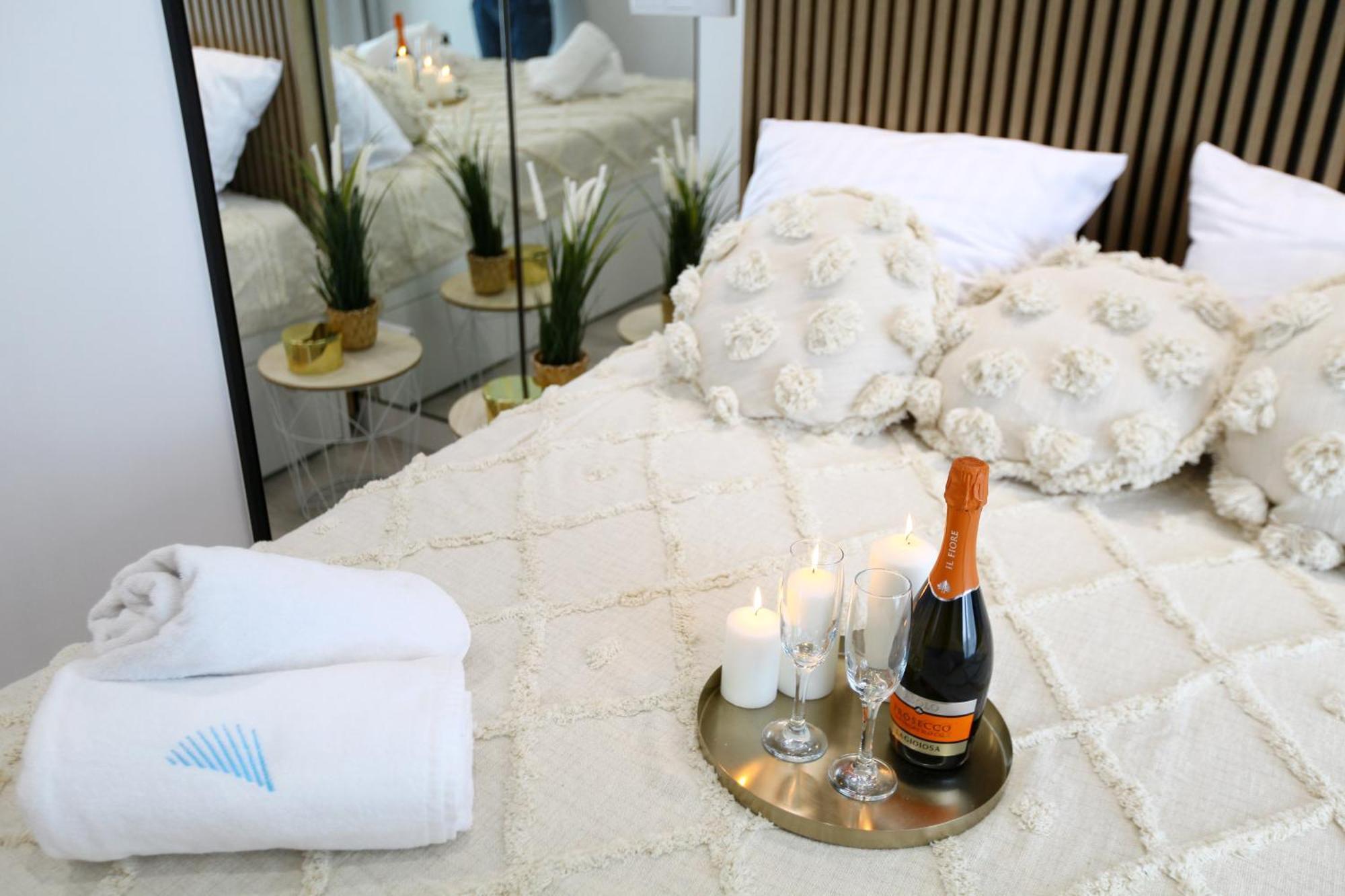Sunny Haven Wave Sea View Apartment Miedzyzdroje Bagian luar foto