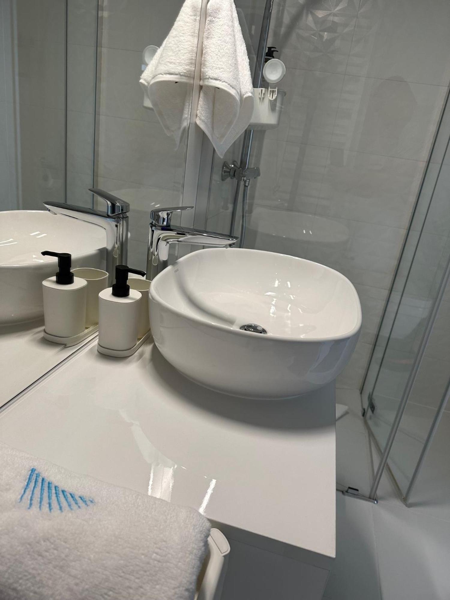 Sunny Haven Wave Sea View Apartment Miedzyzdroje Bagian luar foto